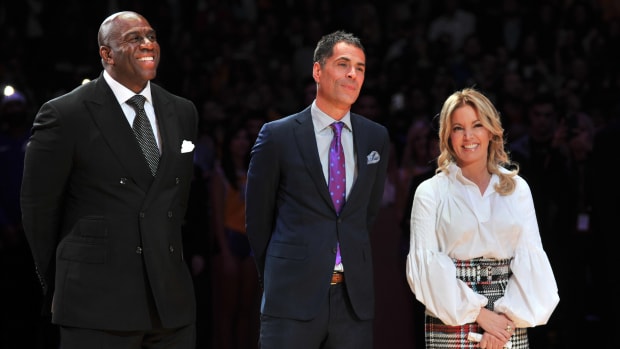 jeanie-buss-lakers_.jpg